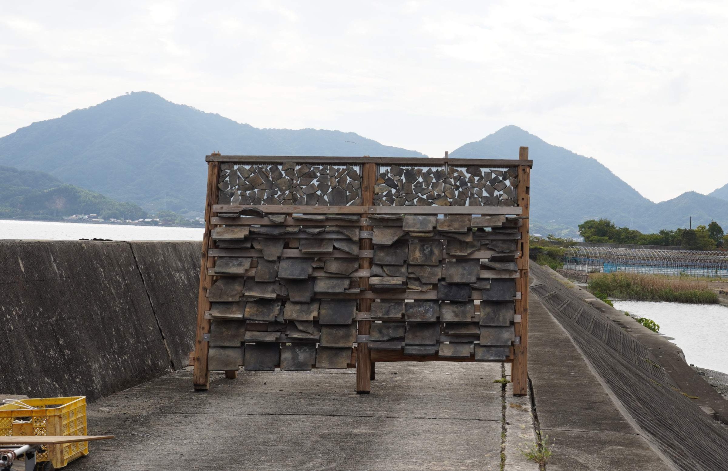 Kawara Wall on the Sagishima seawall